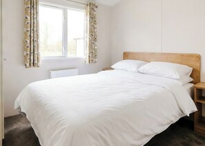 3 bedrooms - 3 bedroom accommodation in Monkton, Nr Ramsgate (Monkton, Nr Ramsgate)