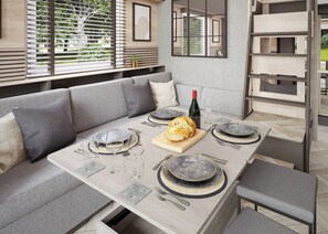 Dining - 2 bedroom accommodation in Arrochar (Arrochar)