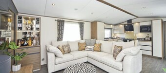 Autograph JR Lodge CL 2 Bedroom (Hot tub)