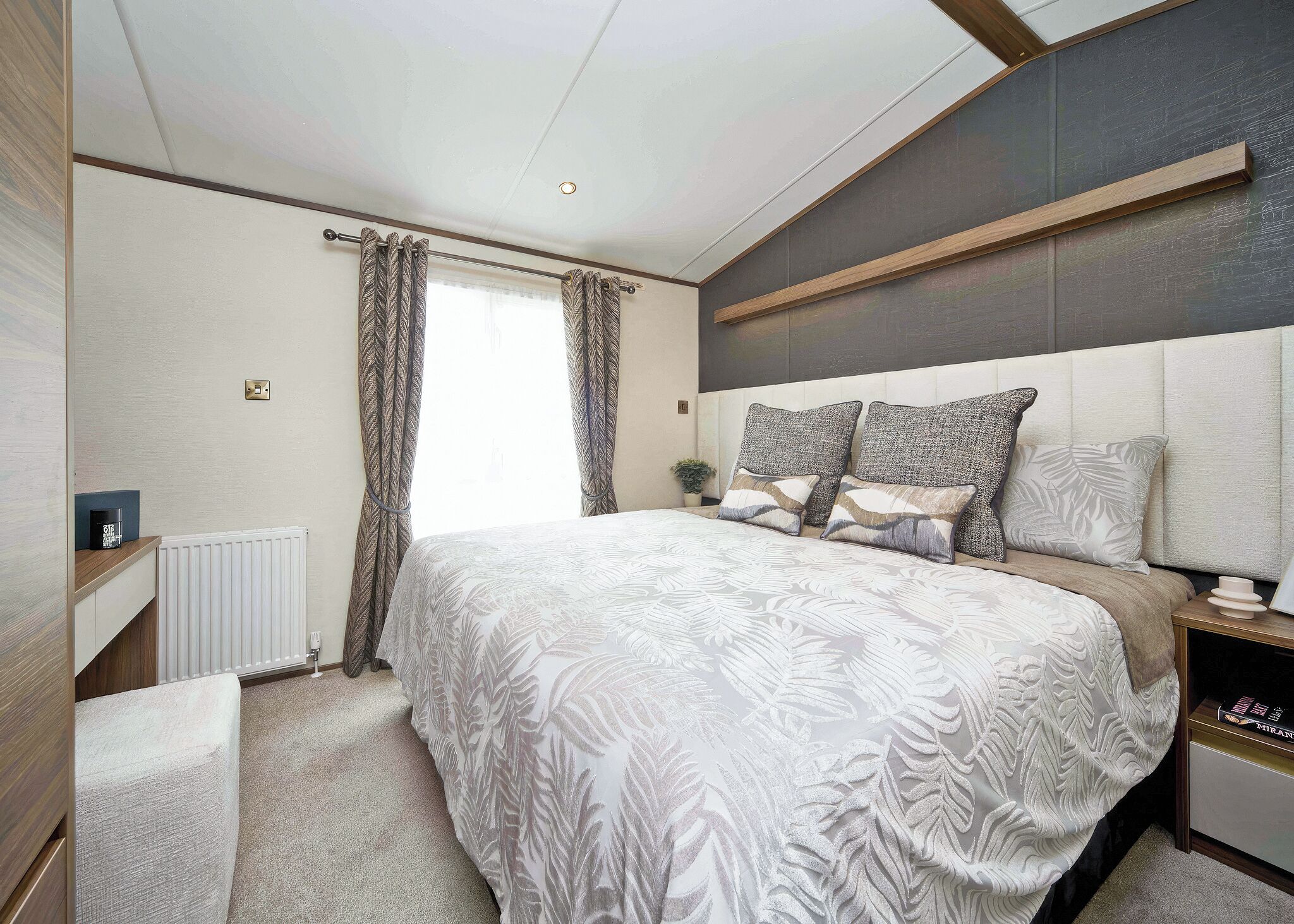 2 bedrooms