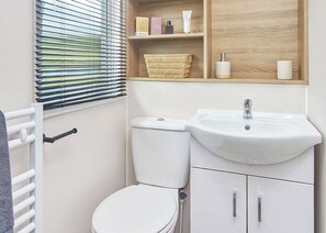 Bathroom - Signature 2 Bed Caravan Wheelchair Accessible (Ormside, Appleby-in-Westmorland)