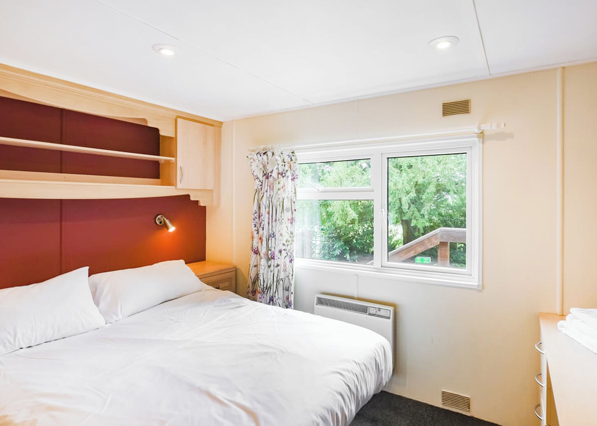 2 bedrooms