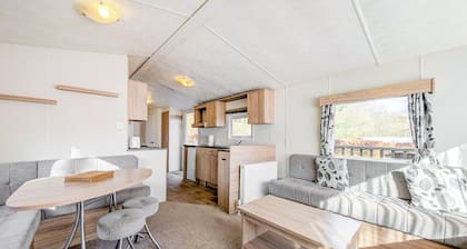 Silver 3 bedroom Caravan