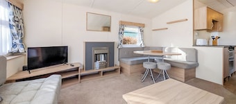 Silver 3 bedroom Caravan