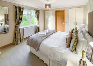 2 bedrooms - 1 bedroom accommodation in Anglesey (Anglesey)
