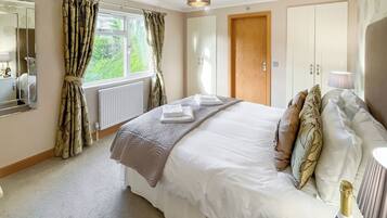 2 bedrooms
