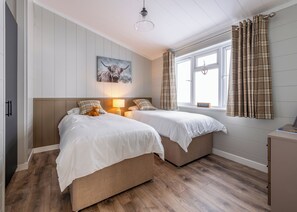 2 bedrooms