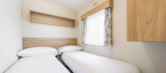 Silver 3 bedroom Caravan Pet Friendly