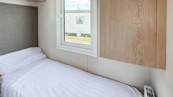 4 bedrooms