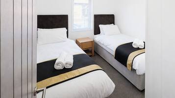 2 bedrooms