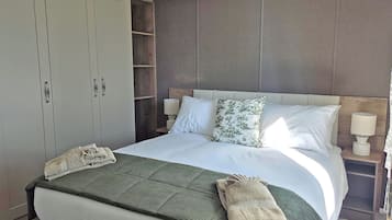 2 bedrooms