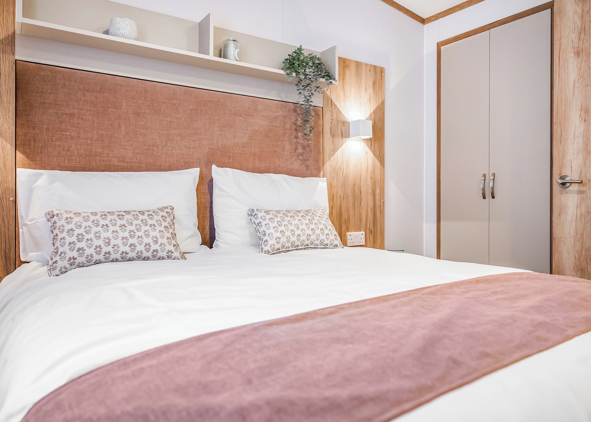 2 bedrooms