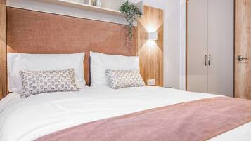 2 bedrooms