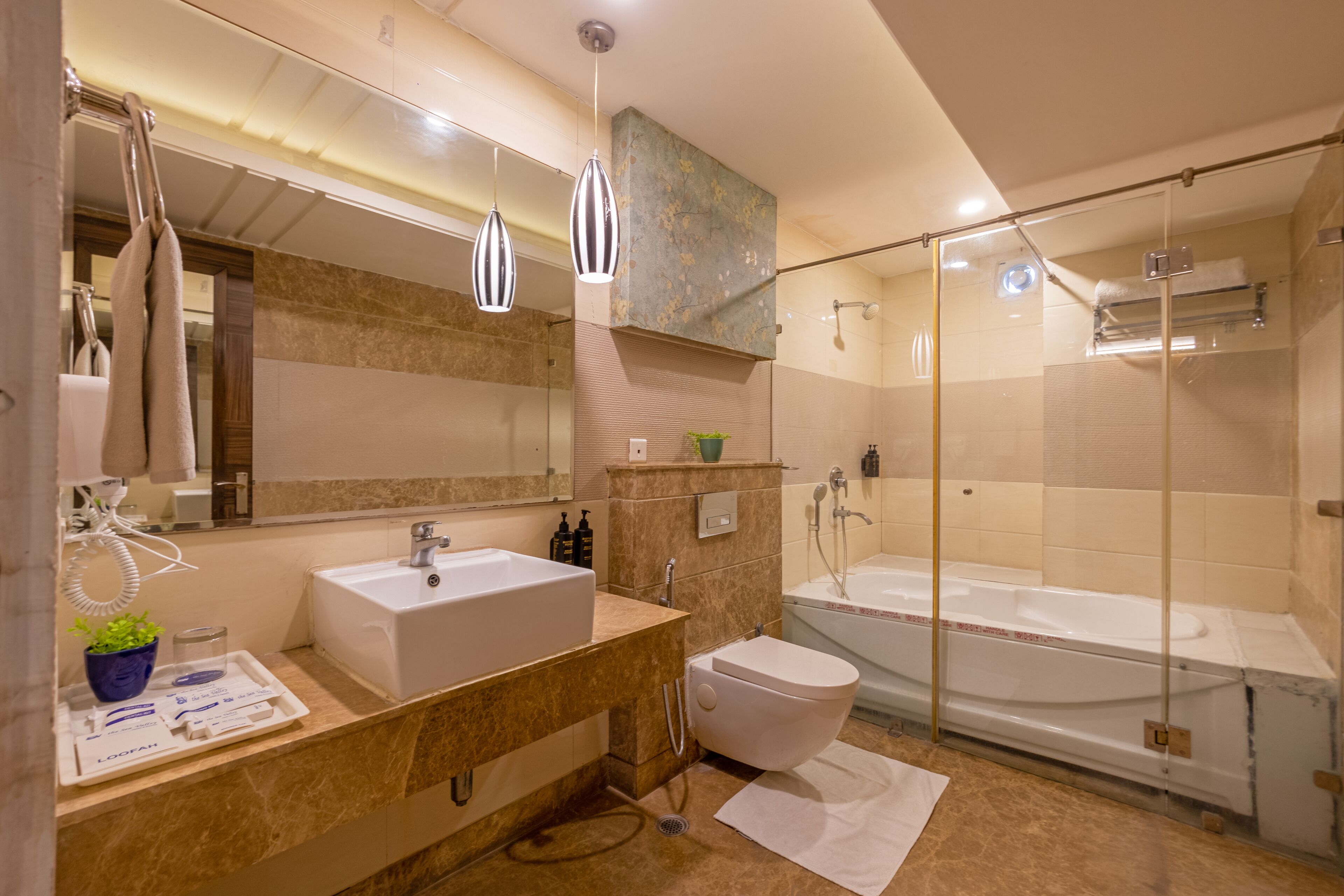  Premium Room with Air Purifier & Bathtub | Bathroom