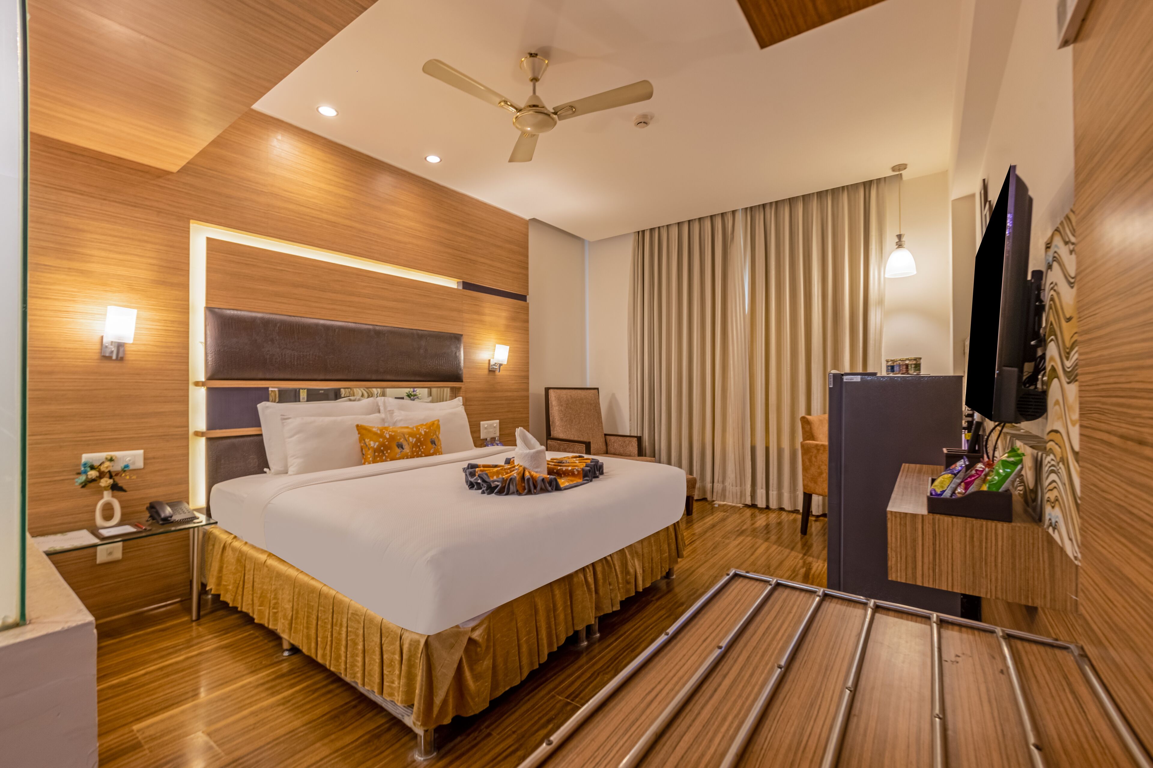 Executive Double or Executive Twin Room with Air Purifier & Bathtub