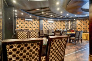 Dining - PremiumTownhouse Aroma Residency (Jaipur)