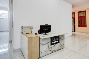 Lobby - DeluxeHotel Chinar Inn (Jaipur)