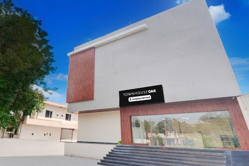 Townhouse Oak Army Aviation Base Jhansi
