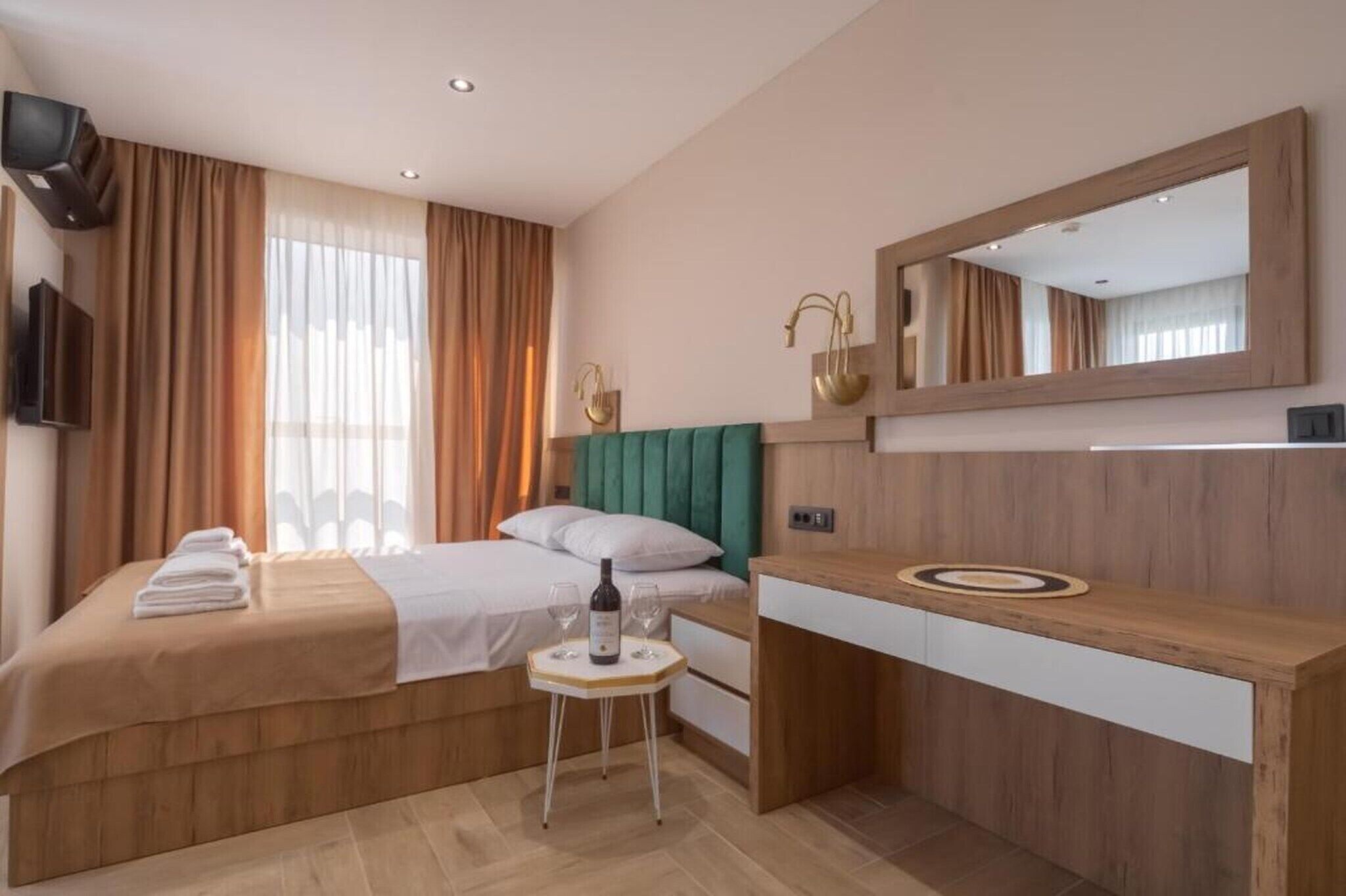 Berço de viagem, Wi-Fi de cortesia, roupa de cama