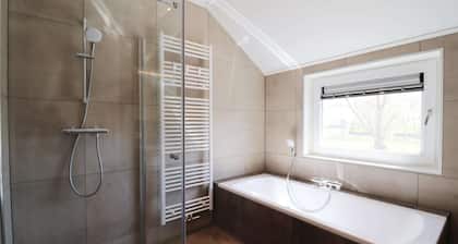 New, luxury holiday home in the heart of Friesland