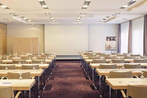 Meeting facility - Sunday Hotel Düsseldorf Disability Access (Düsseldorf)