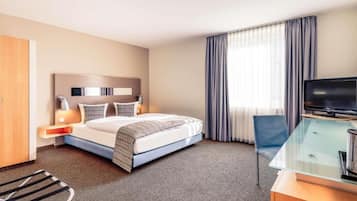 1 Schlafzimmer, Schreibtisch, Bügeleisen/Bügelbrett, Reisekinderbett