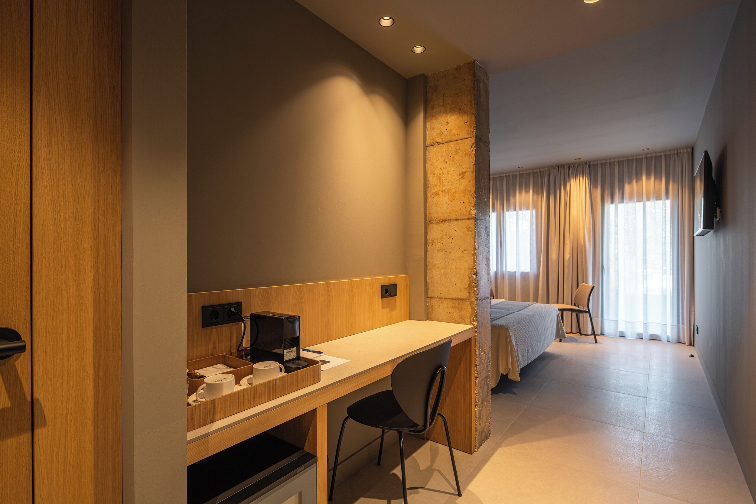 Premium Apartment, Garden View | Interior