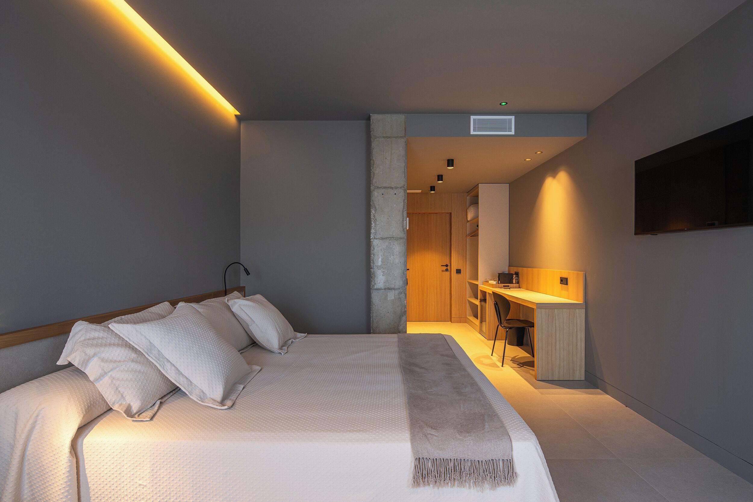 Apartamento Premium, vistas al jardín | Ropa de cama de alta calidad y escritorio