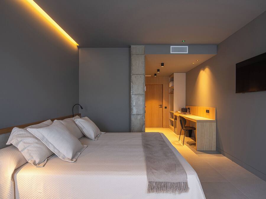 Apartamento Premium, vistas al jardín | Ropa de cama de alta calidad y escritorio