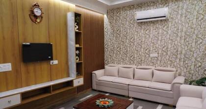 Shahatoot Stays â Stylish 1BHK Luxury Retreat in Dayalbagh, Agra