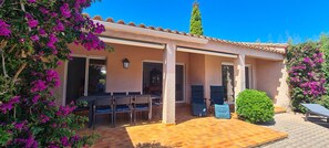 Outdoor dining - St Cyprien Sumptuous villa with pool (Saint-Cyprien)