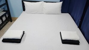 Quadruple Room, Mountain View | Free WiFi - Dee-maak Hostel (Ko Pha-ngan)