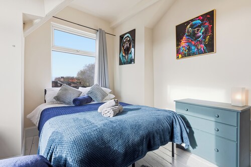 Manchester | Free Parking | 3 Bedrooms | Contractor Stays | 365 Short Lets