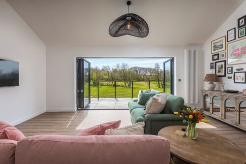 Rookery Lodge is Laid back luxury in 9 acres of countryside right near the beach