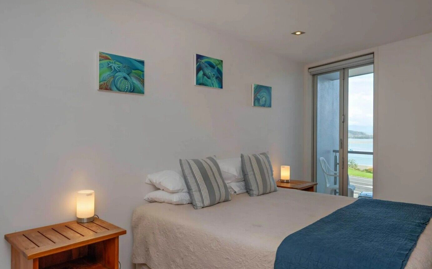Blackout drapes, iron/ironing board, free WiFi
