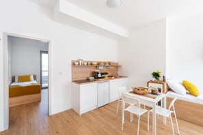 Dining - Libero Apartments (Prague)