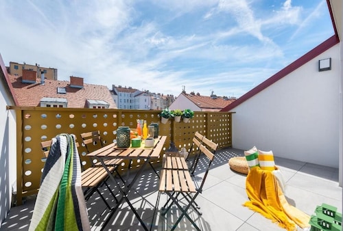 Libero Apartments