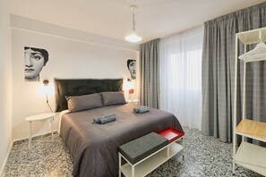 Iron/ironing board, free WiFi, bed sheets - Rafaela Málaga by Lovely Home (Málaga)