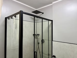 Shower, hair dryer, bidet, towels - Dimora degli Ulivi A (Imperia)