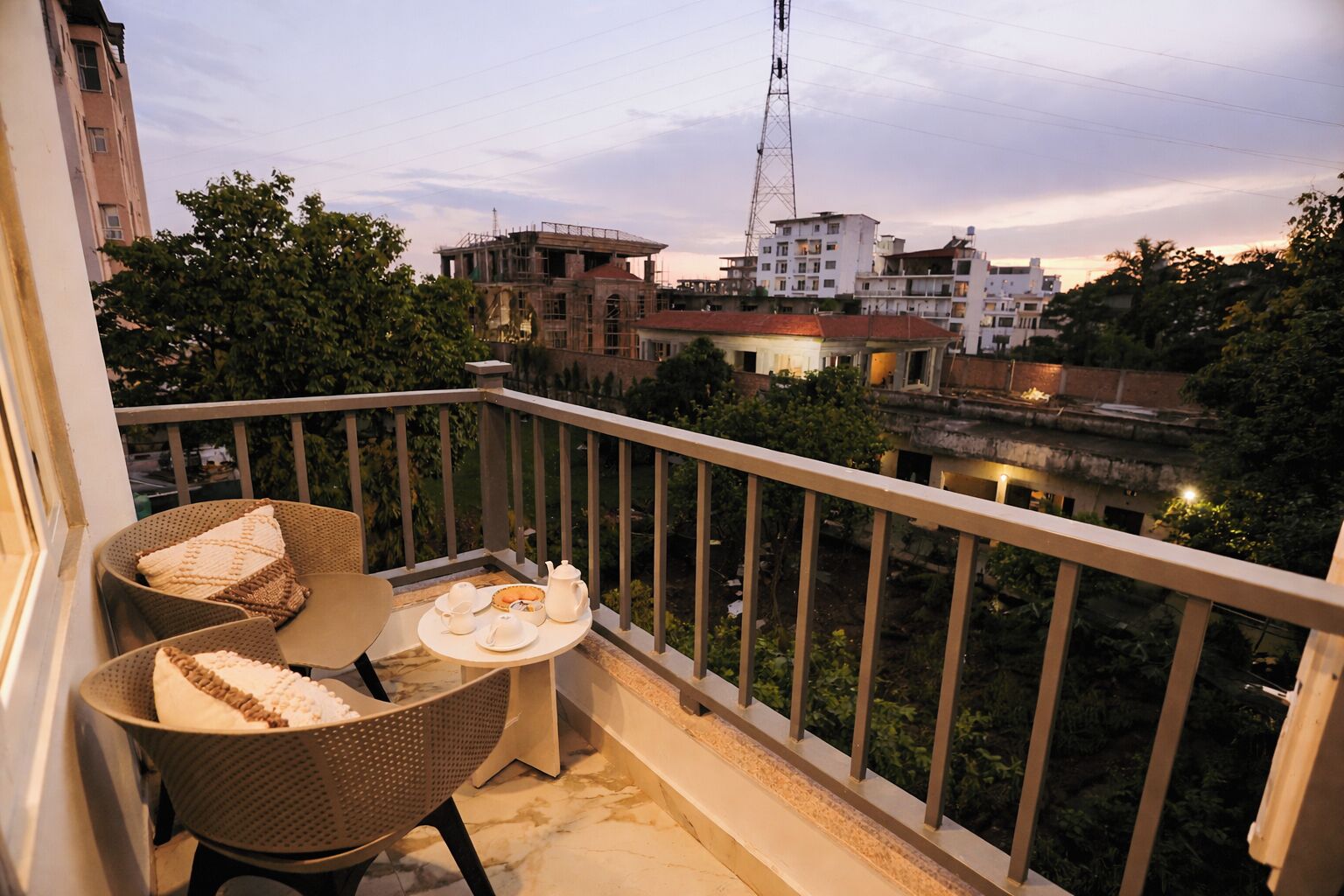Deluxe Double Room, Non Smoking, Haiwan Kesayangan Dibenarkan | Tempat makan luar
