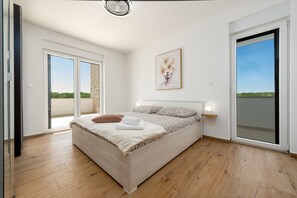 Iron/ironing board, free WiFi, bed sheets - Villa Antonio ZadarVillas (Nin)