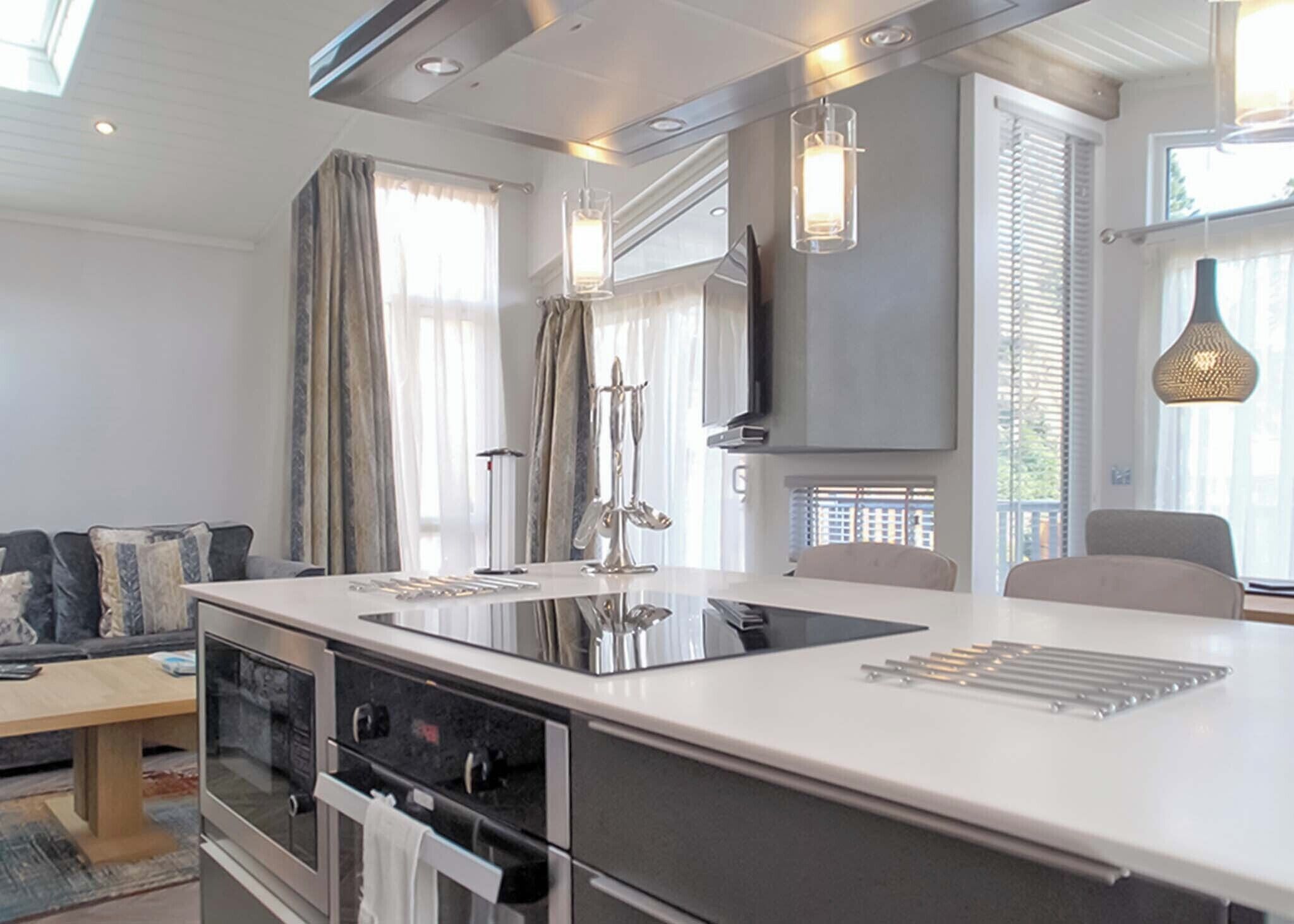 Fridge, oven, stovetop, toaster