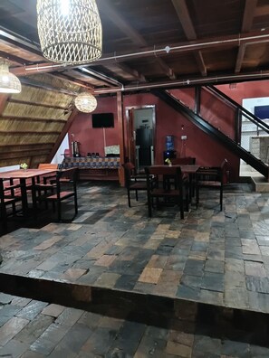 Restaurant - Tiptree Lodge (Livingstone)