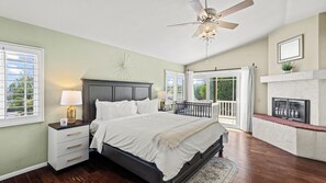 4 bedrooms, Internet, bed sheets - 20% OFF Monthly  Mountain View & Huge Backyard & Hot Tub - 3 King Bed (Pomona)
