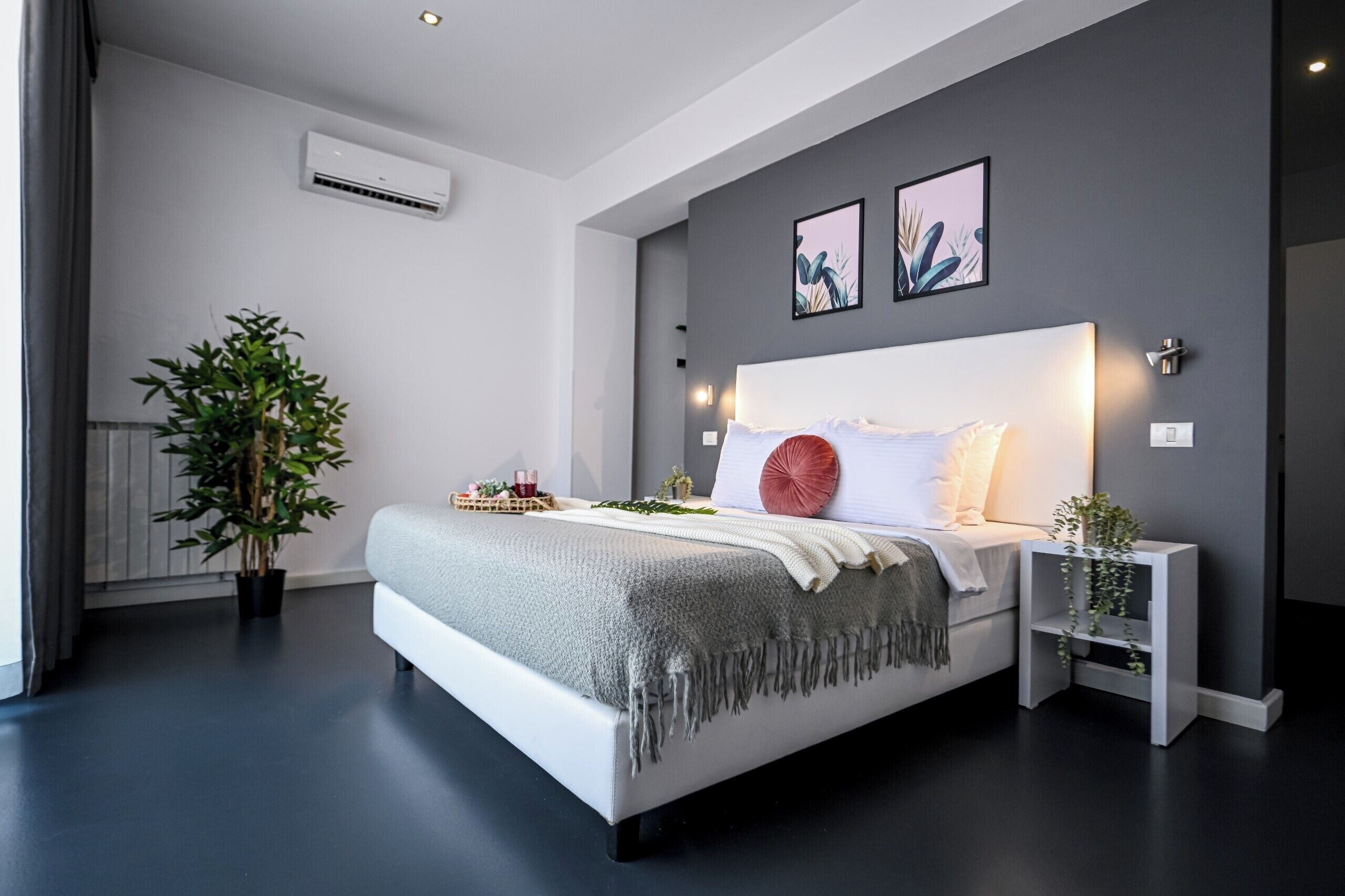 Blackout curtains, iron/ironing board, free WiFi