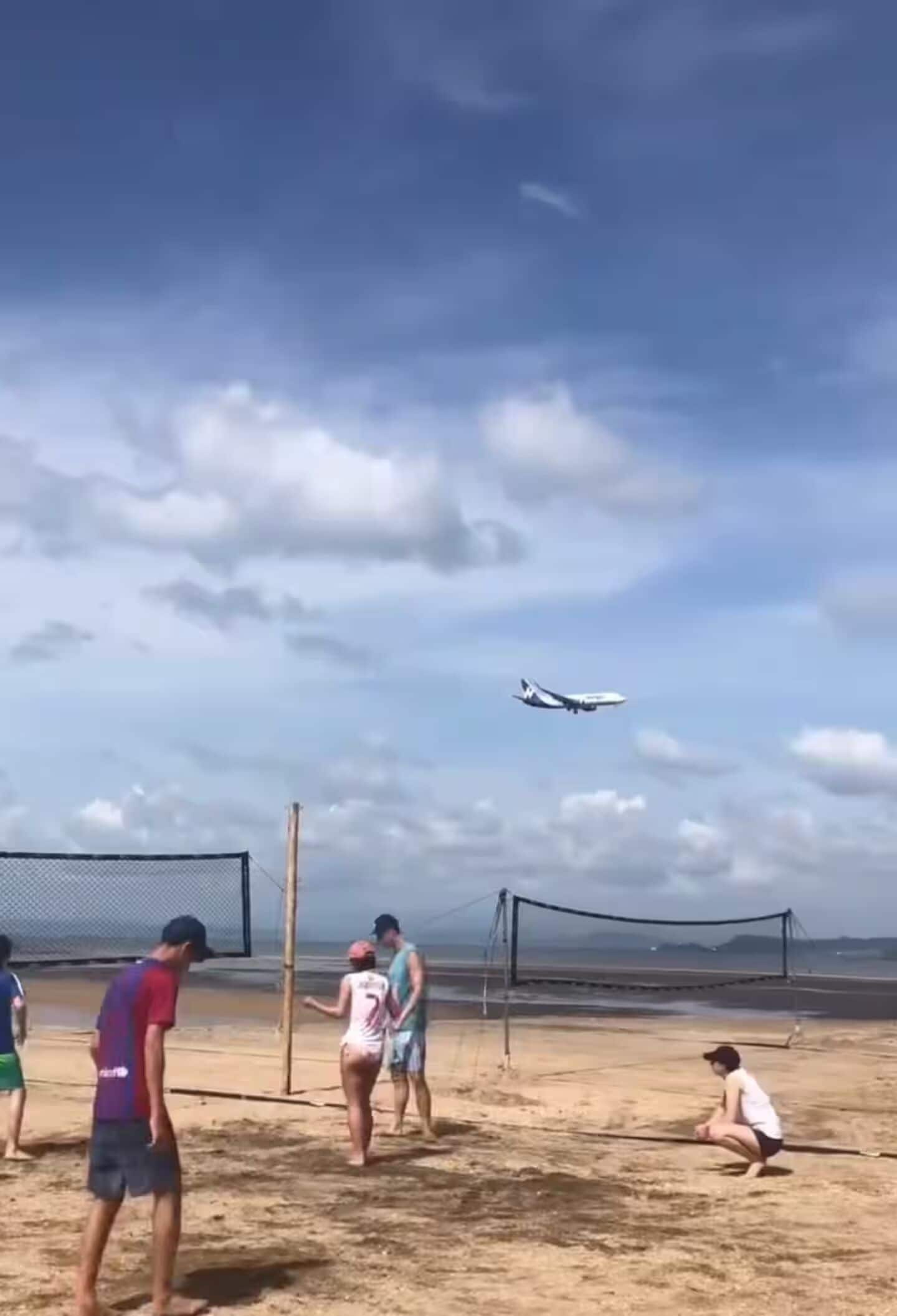 På stranden