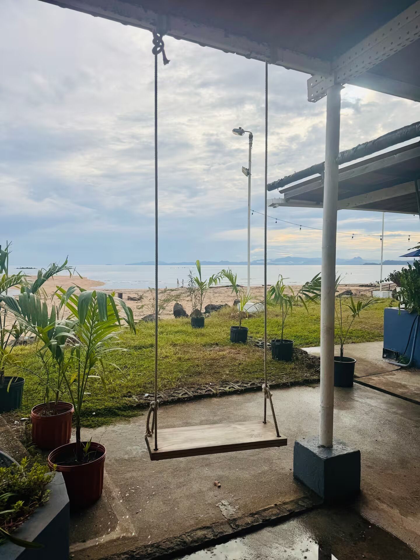 Loft, Beach View | Property grounds