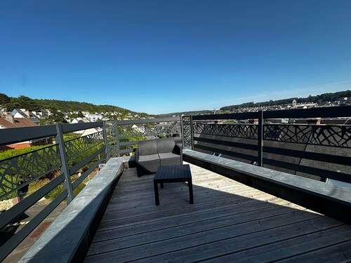 Captain YOO - A Stopover in Fécamp: Terrace with Ocean View