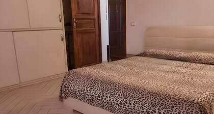 Appartement 'Accogliente Livorno' avec Wi-Fi et climatisation