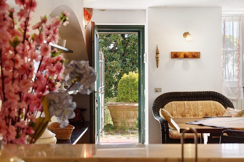 Villa „Ponzio“ mit Meerblick, privatem Garten und WLAN